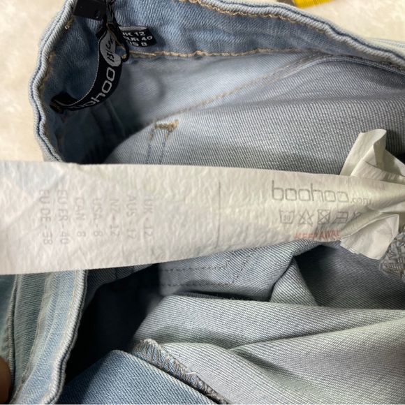 BooHoo Blue High Waist Back Rip Light Blue Jeans Size 8 - Picture 9 of 13